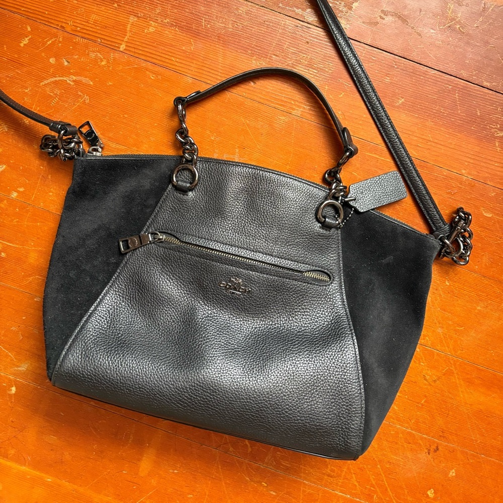 🐝 Coach Edie 31 Shoulder Bag — Black Pebbled Leather & Suede, Gunmetal Hardware